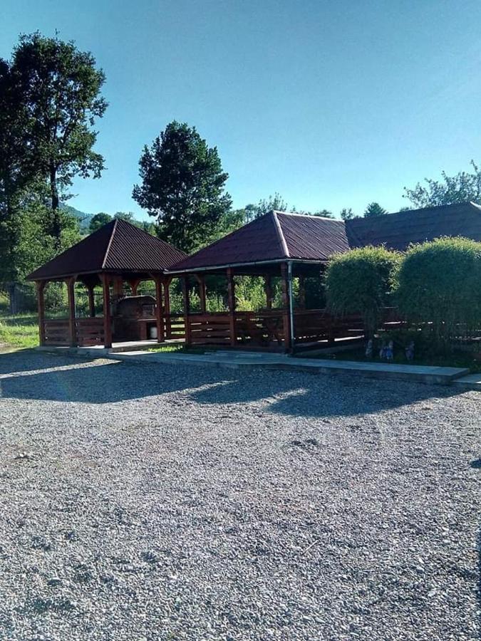 Cris & Mona Hotel Săpînţa Eksteriør billede