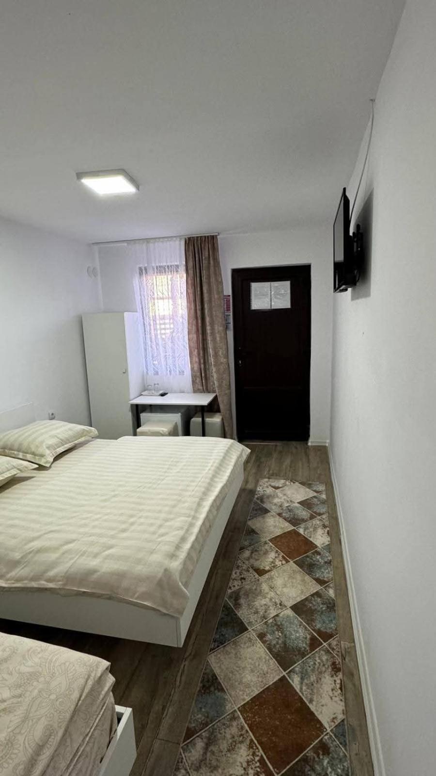 Cris & Mona Hotel Săpînţa Eksteriør billede