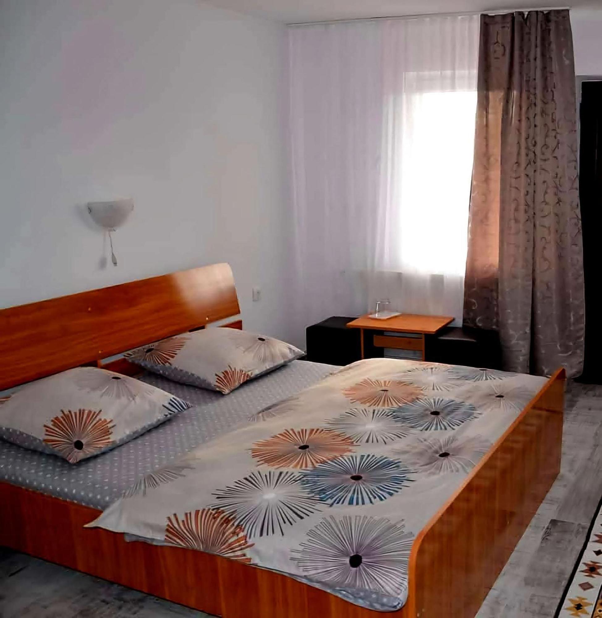 Cris & Mona Hotel Săpînţa Eksteriør billede