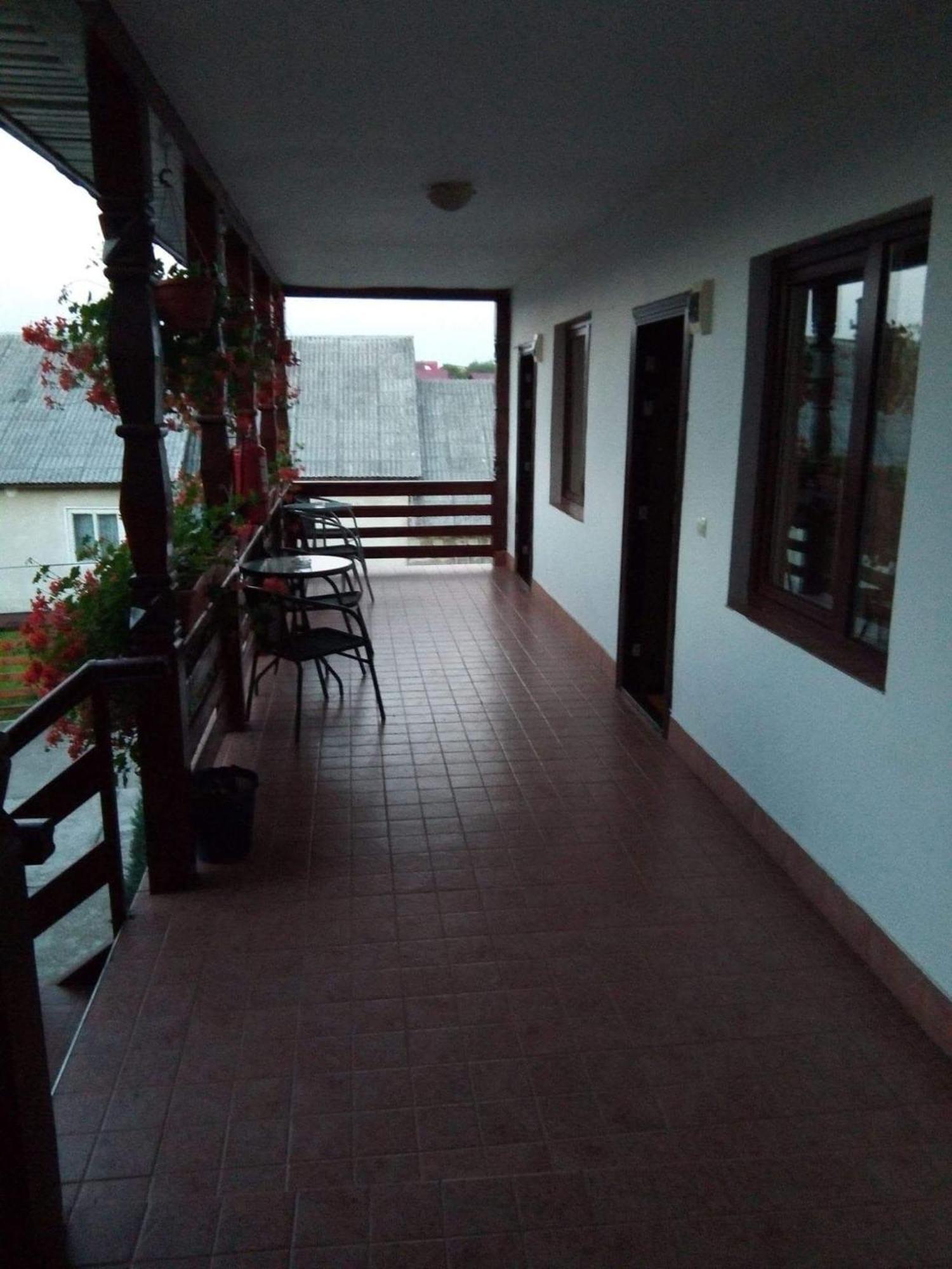 Cris & Mona Hotel Săpînţa Eksteriør billede