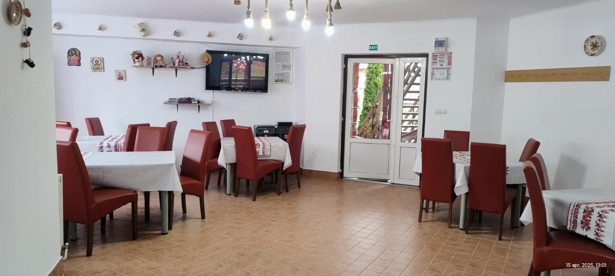 Cris & Mona Hotel Săpînţa Eksteriør billede