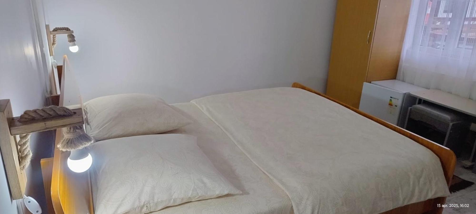 Cris & Mona Hotel Săpînţa Eksteriør billede